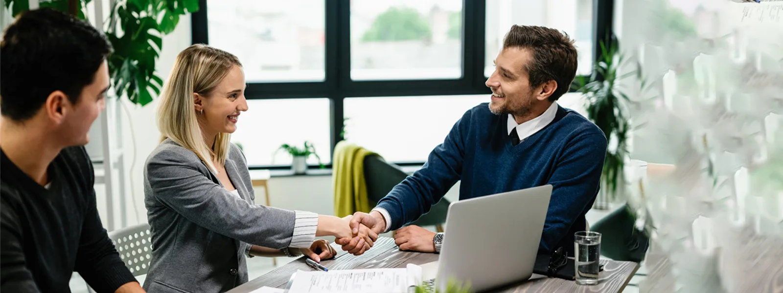 Customer Service Orientation: Key Benefits, Tips & Examples